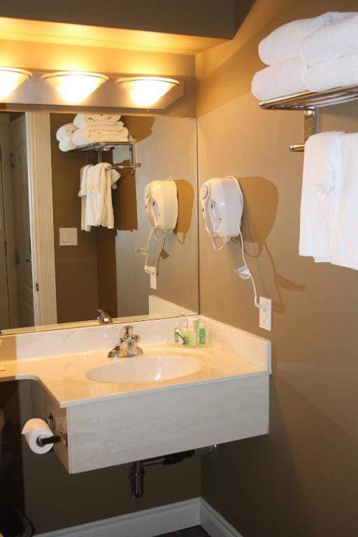 Lakeview Inns & Suites - Edson Airport West Rum bild
